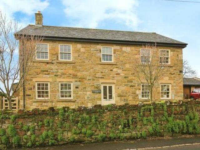 House for sale in Alnwick, Northumberland