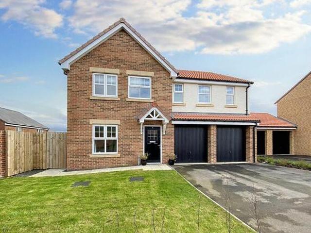 House for sale in Alnwick, Northumberland