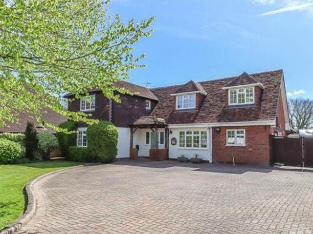 House for sale in Barton Stacey, Hampshire