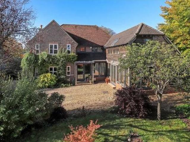 House for sale in Hampshire