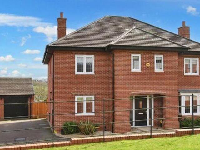 House for sale in Froggatt, East Midlands