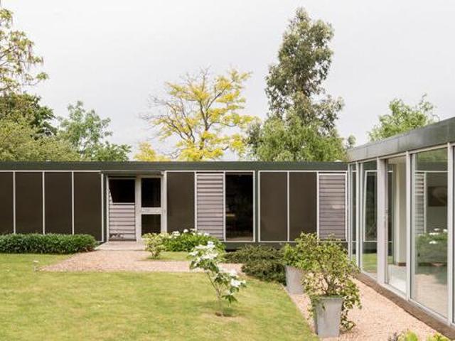 House for sale in Ashtead Park, Pachesham Park