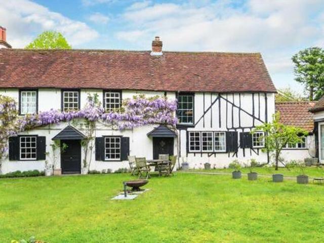 House for sale in Ashtead Park, Pachesham Park