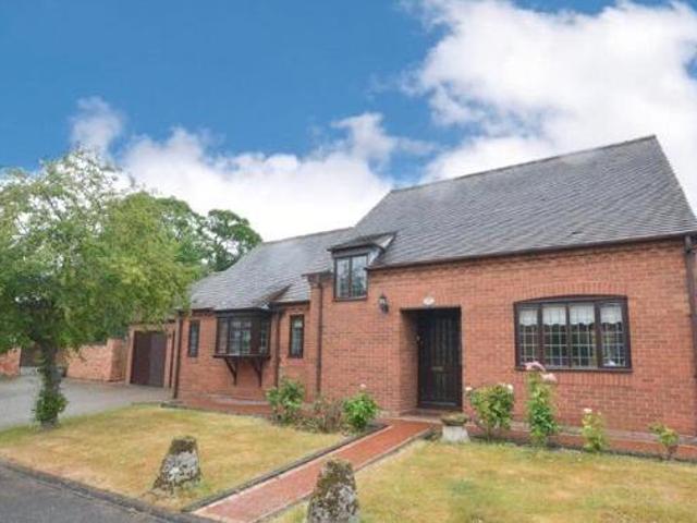 House for sale in Gun Hill, Warwickshire