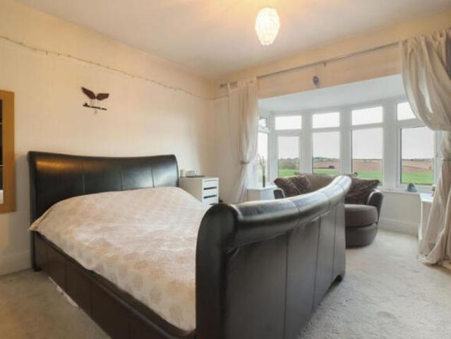 Farm for sale in Aston cum Aughton, Aston