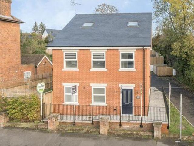 House for sale in Bagshot Green, Surrey Heath