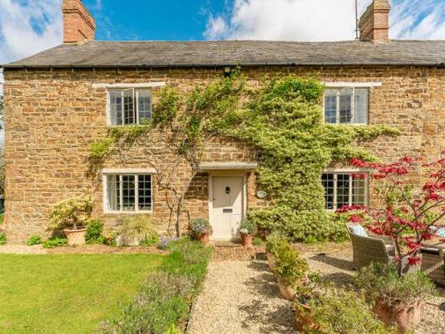 House for sale in Evershot, Oxfordshire