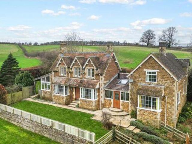 House for sale in Evershot, Oxfordshire