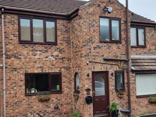 House for sale in Darfield, South Yorkshire