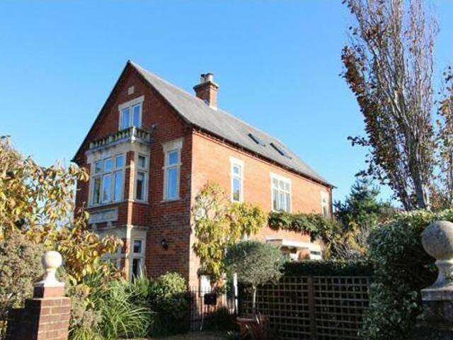 House for sale in Old Milton, New Forest