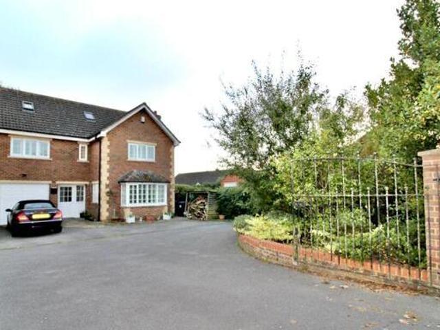 House for sale in Devizes, Wiltshire