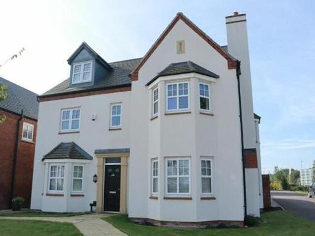 House for sale in Bedford