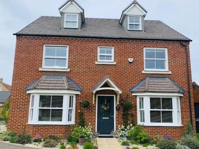 House for sale in Bedford