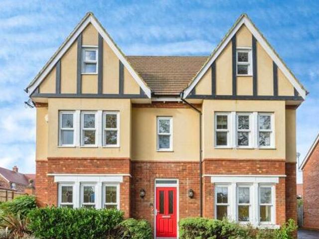 House for sale in Bedford