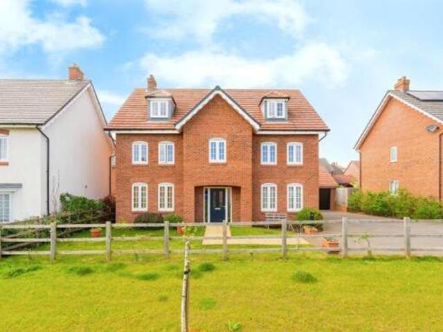 House for sale in Bedford