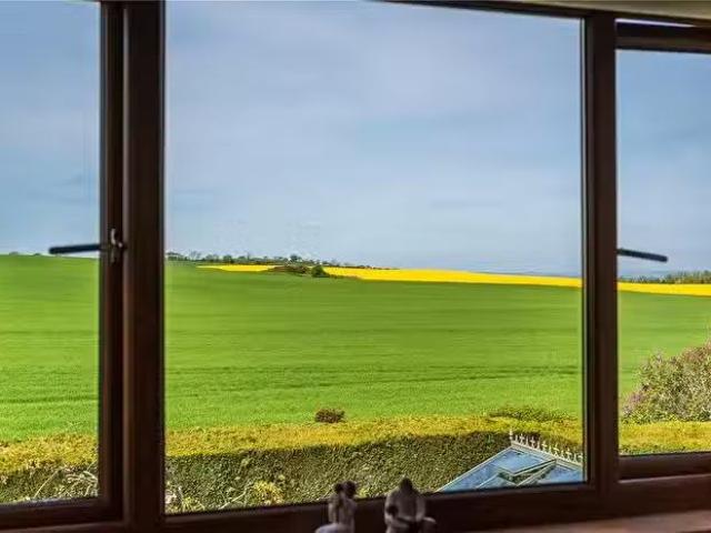 House for sale in Linlithgow Bridge