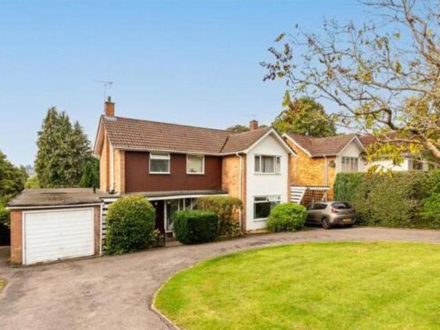 House for sale in Hall Park, Pouchen End