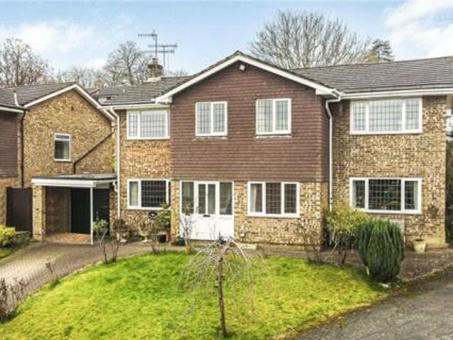 House for sale in Hall Park, Pouchen End
