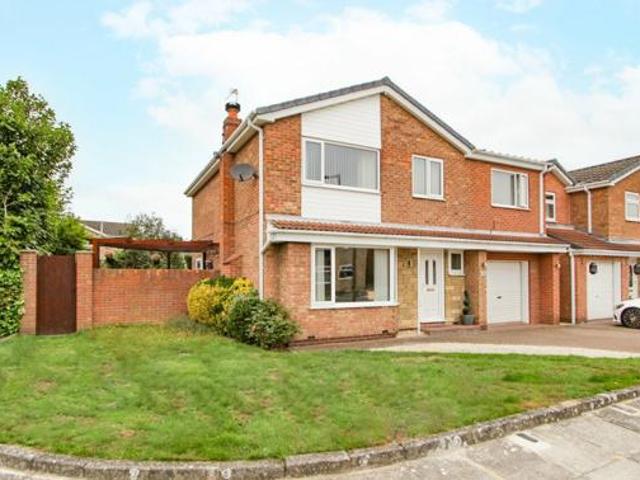 House for sale in Lakeside, South Yorkshire