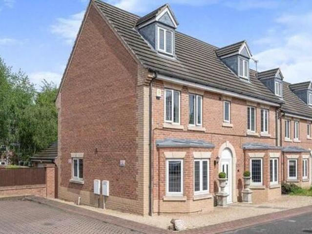 House for sale in Cantley, Doncaster