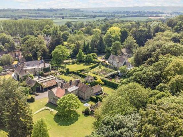 House for sale in Evershot, Oxfordshire