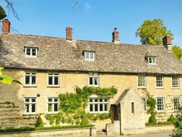 House for sale in Evershot, Oxfordshire