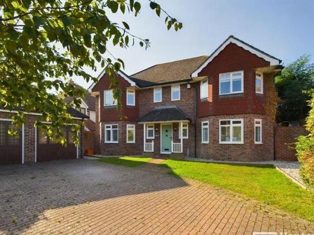 House for sale in Queens Park, Billericay