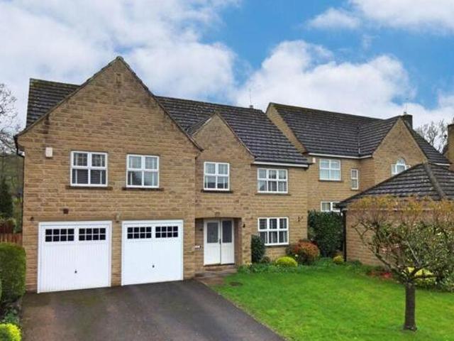 House for sale in Bingley, West Yorkshire