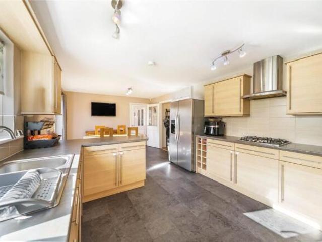 Farm for sale in Summerston, Scotland