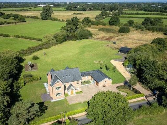 House for rent in Greater Manchester