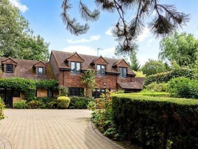 House for sale in Wooburn, Bourne End