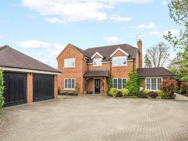 House for sale in Bourne End, Buckinghamshire