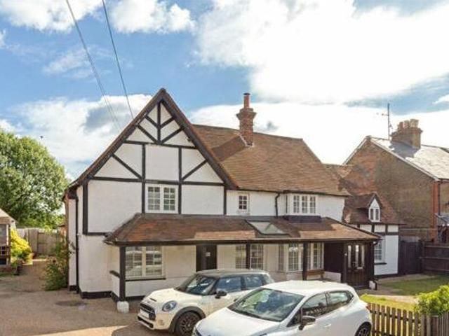 House for sale in Wooburn, Bourne End