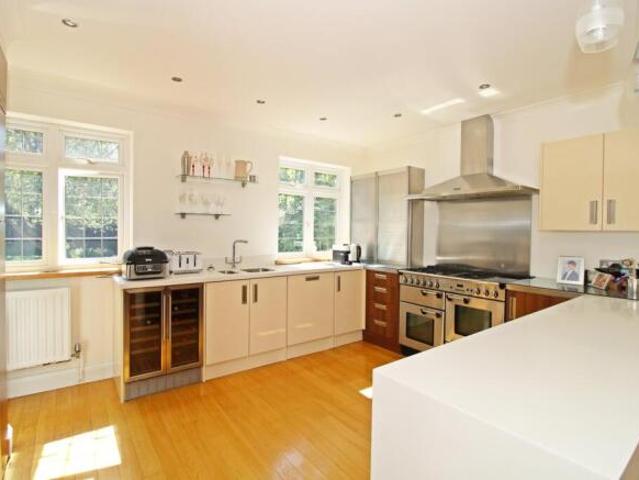 Farm for sale in Beckenham, Greater London