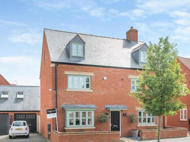 House for sale in Brackley, Northamptonshire