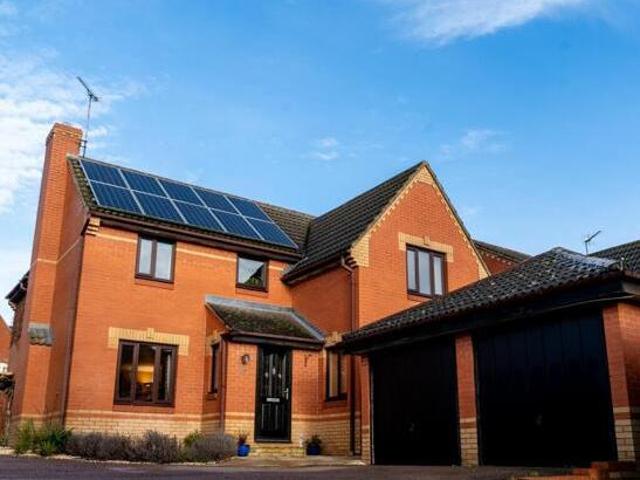 House for sale in Radstone Fields, Brackley