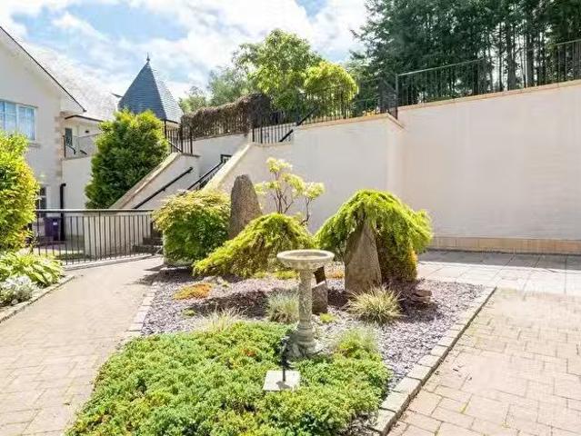 House for sale in Bonnyton