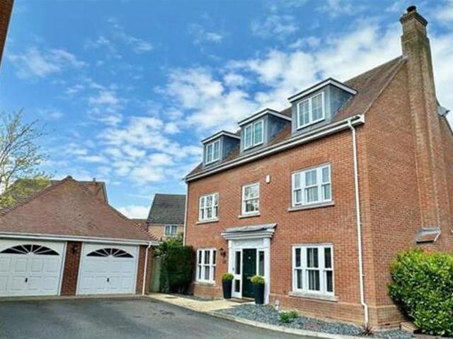 House for sale in Chipping Hill, Essex