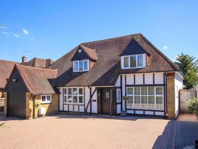 House for sale in Navestock Side, Essex
