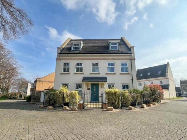 House for sale in Feckenham, City Of Bristol