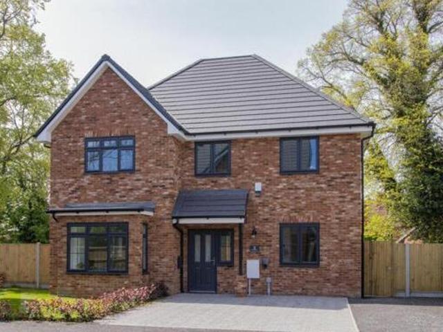 House for sale in Upton, Acol