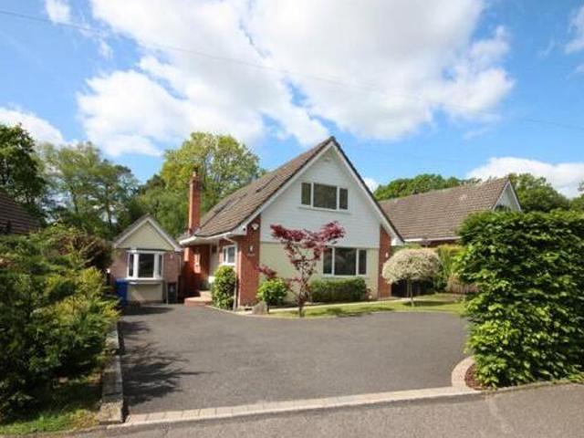 House for sale in Broadstone