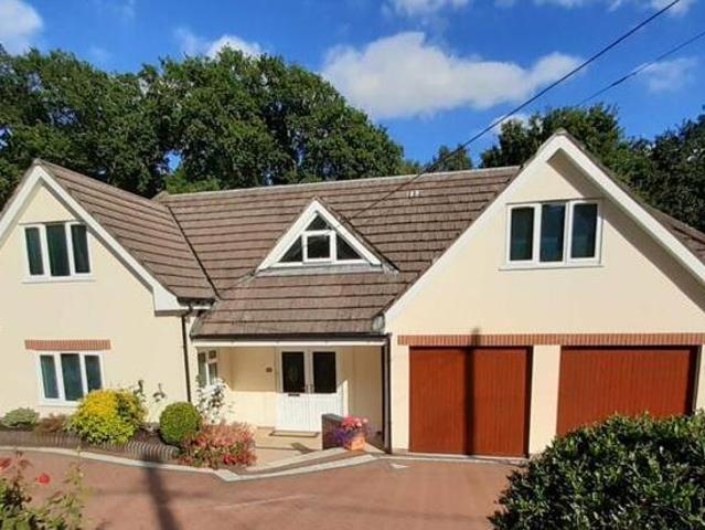 House for sale in Broadstone