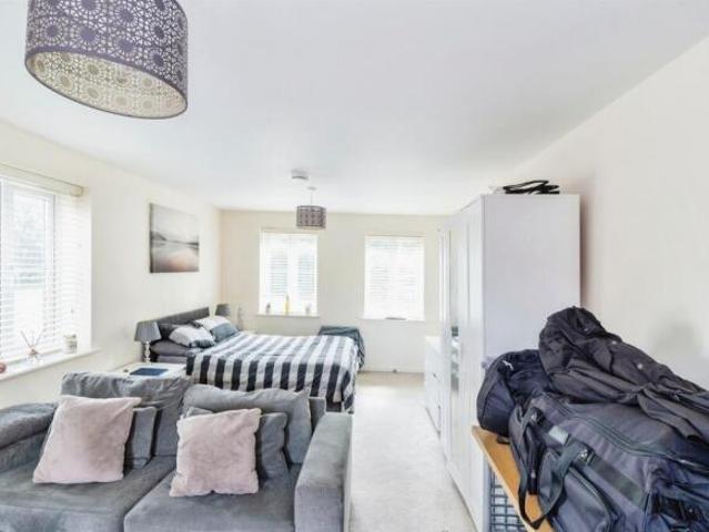 Farm for sale in Queens Park, Bedford