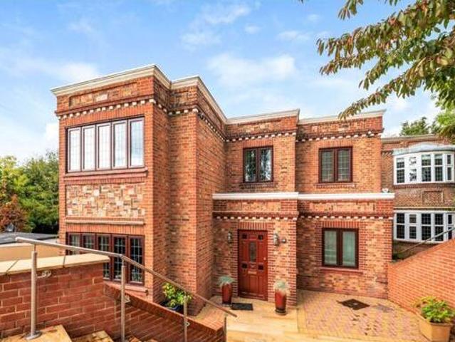 House for sale in Bridgefield, Kent