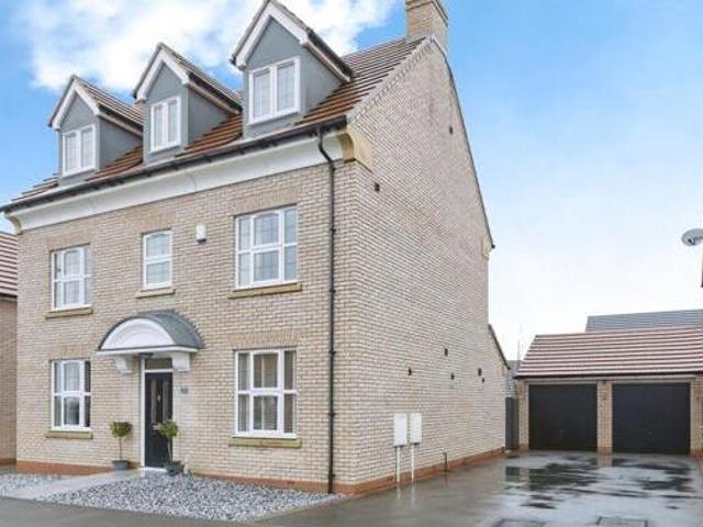 House for sale in Lyons, Greater London