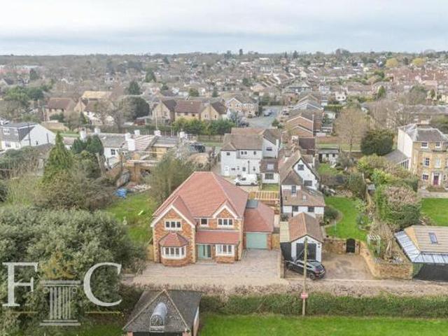 House for sale in Broxbourne, Hertfordshire