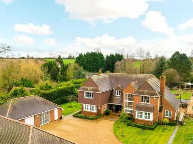 House for sale in Buckingham, Buckinghamshire