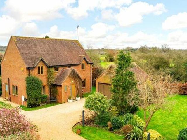 House for sale in Buckingham, Buckinghamshire