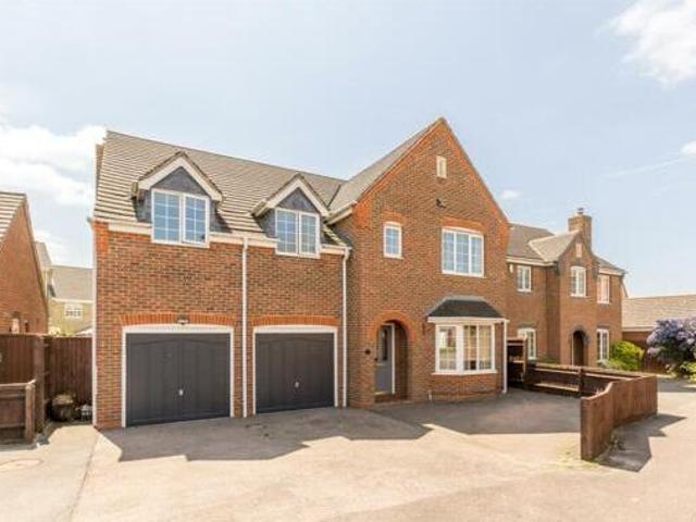 House for sale in Lyons, Greater London